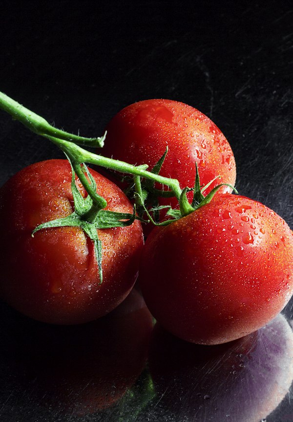 দেশি লাল পাকা অর্গানিক টমেটো (Farm Fresh Red Tomatoes - 1kg)